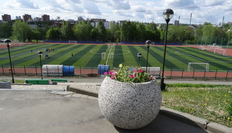 Стадион Юность