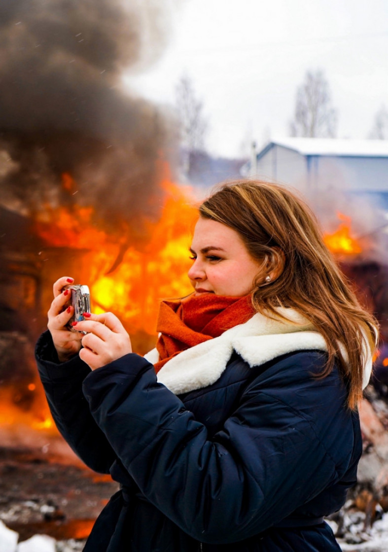 Виктория на пожаре