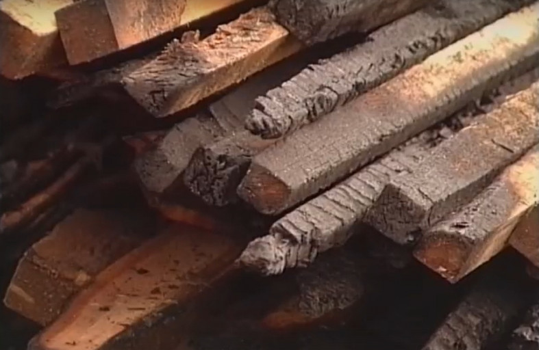 обгоревшие доски обгоревшие доски