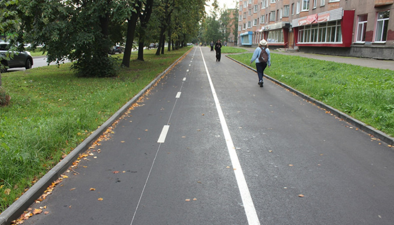 отремонтированный тротуар отремонтированный тротуар