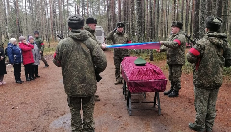 прощание на кладбище прощание на кладбище