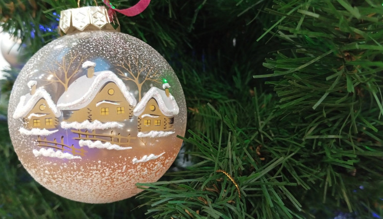 игрушка на елке игрушка на елке