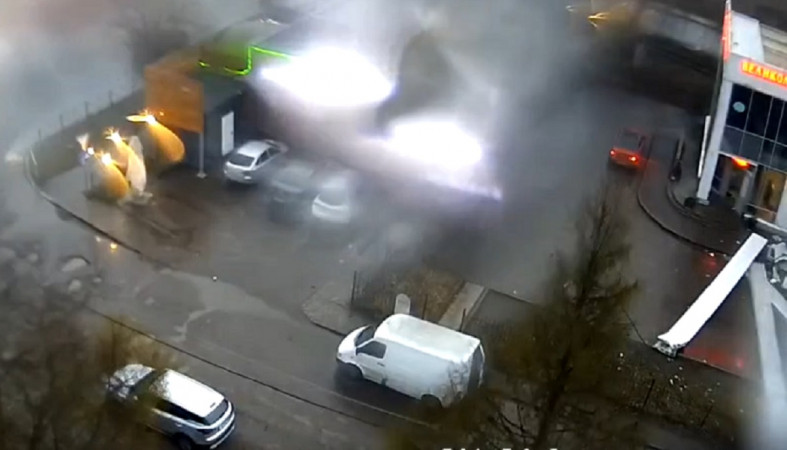 сорванная крыша