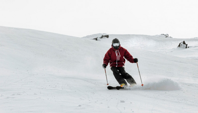 катание на горных лыжах катание на горных лыжах