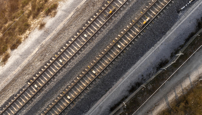 Железнодорожные пути, вид сверху