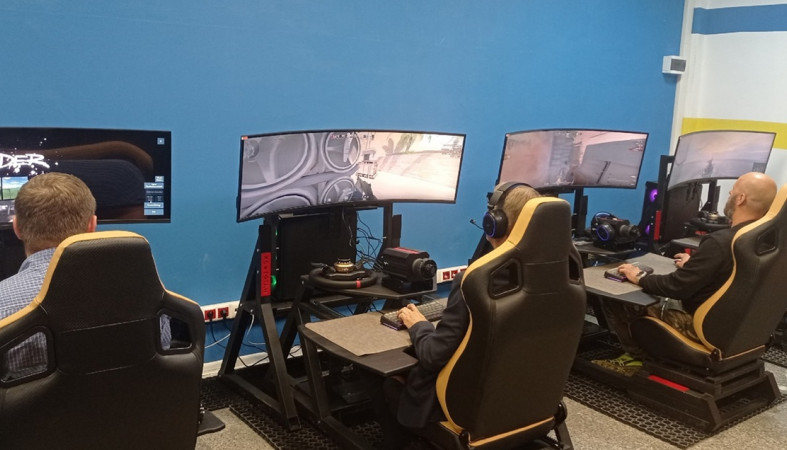играют в игры