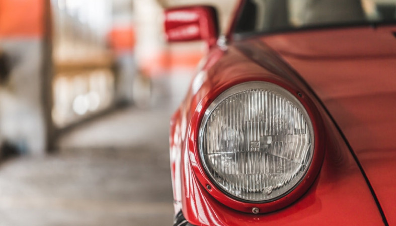 Легковой автомобиль