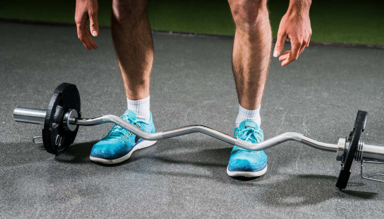 спорт_тренировка_штанга_спортзал_пауэрлифтинг