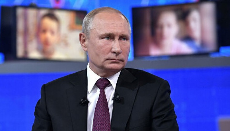 Кремль озвучил дату прямой линии Путина с россиянами