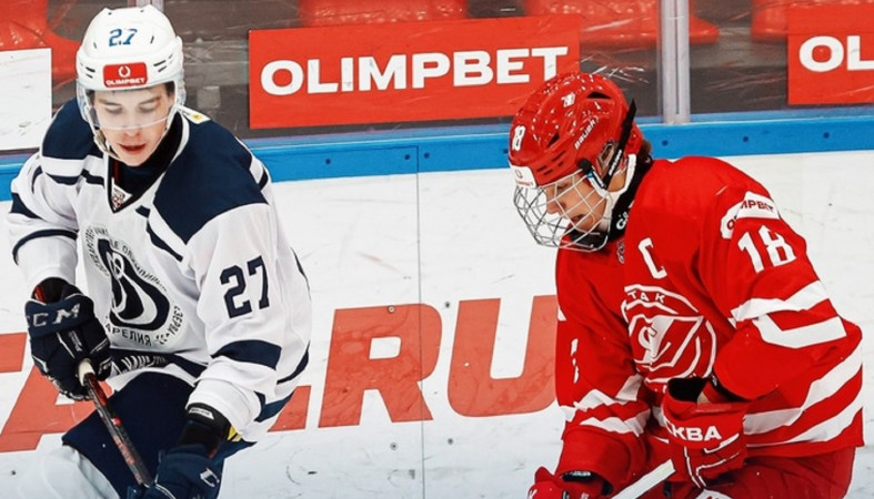 Хоккей с шайбой Хоккей с шайбой