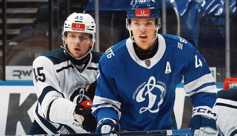 Хоккей с шайбой