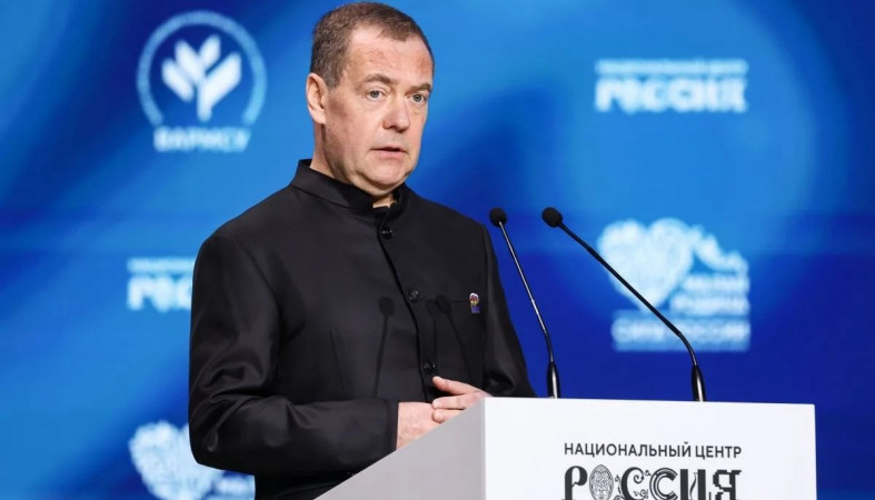 Дмитрий Медведев