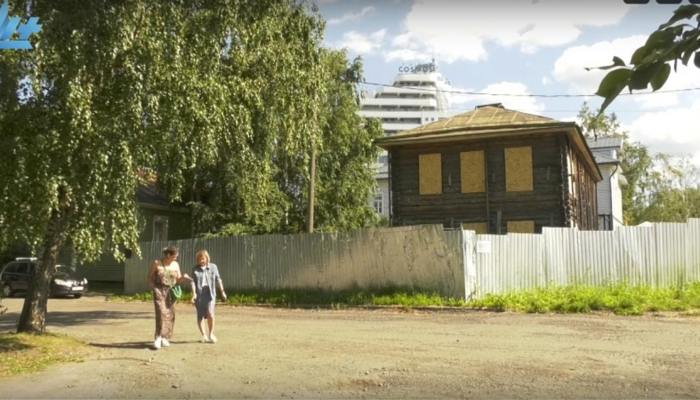 Почти разрушенный дом Богданова в Петрозаводске решили спасать