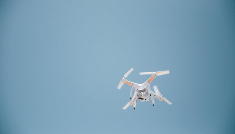 Беспилотник в небе