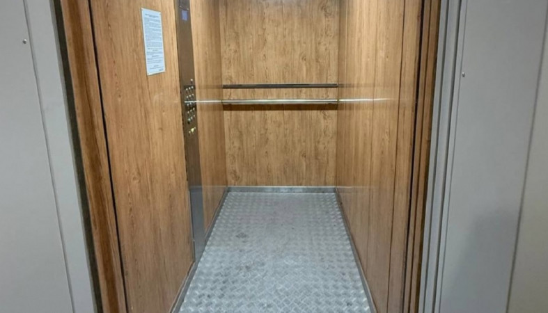 Сорвавшийся лифт Сорвавшийся лифт