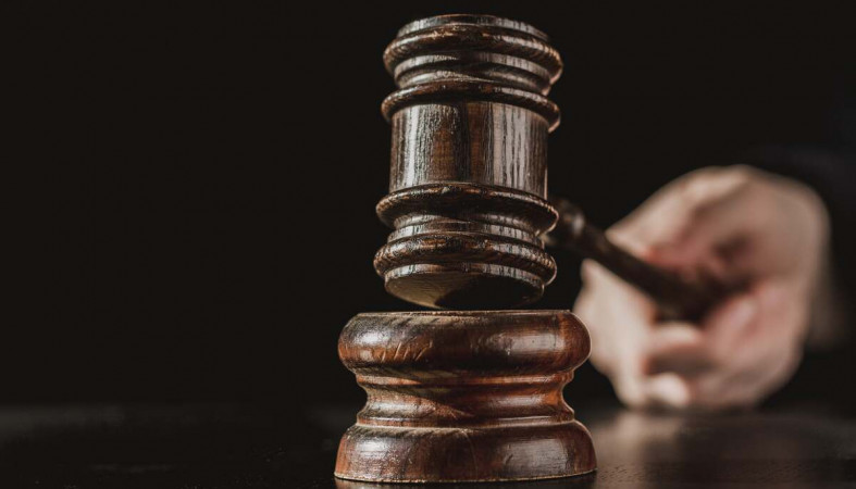 суд_фемида_молоток