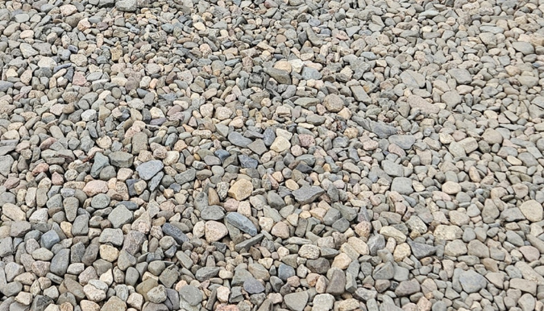 камни