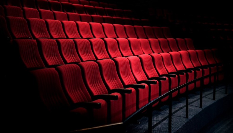 В кинотеатре В кинотеатре