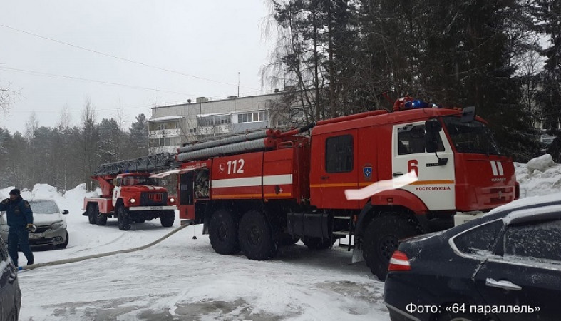 Пожар вспыхнул в девятиэтажке в Костомукше