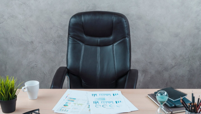 стол директора