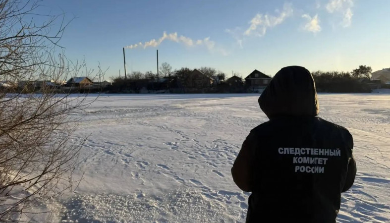 Замерзшее озеро Замерзшее озеро