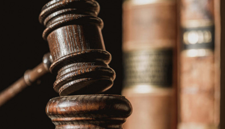 суд_фемида_молоток