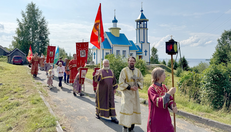 Крестный ход в Ведлозере на Ильин день