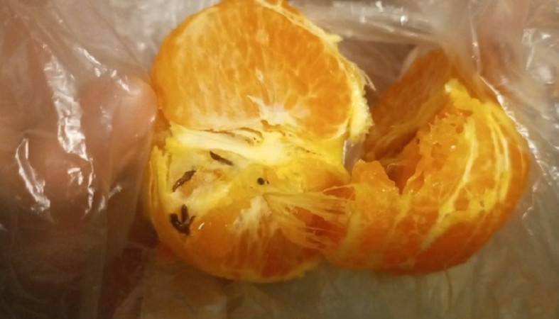 Петрозаводчане купили мандарины в сетевом магазине и были шокированы