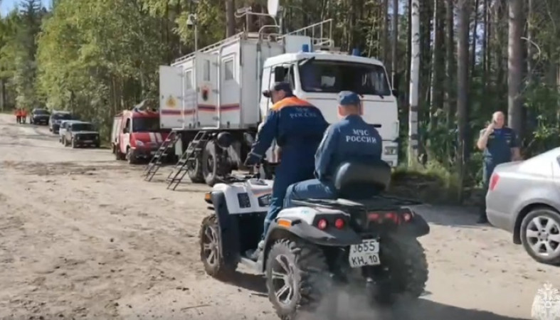 Вертолет Ми-8 и аэромобильная группировка прибыли в Сегежу