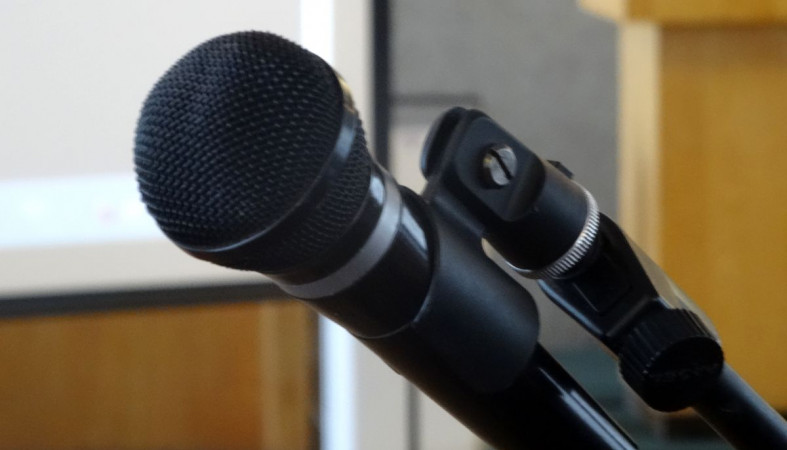 Микрофон в зале суда Петрозаводска