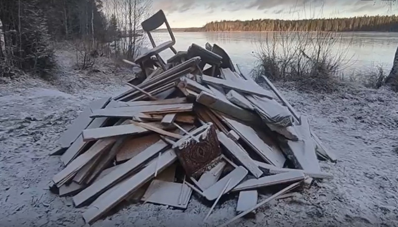 свалка на берегу свалка на берегу