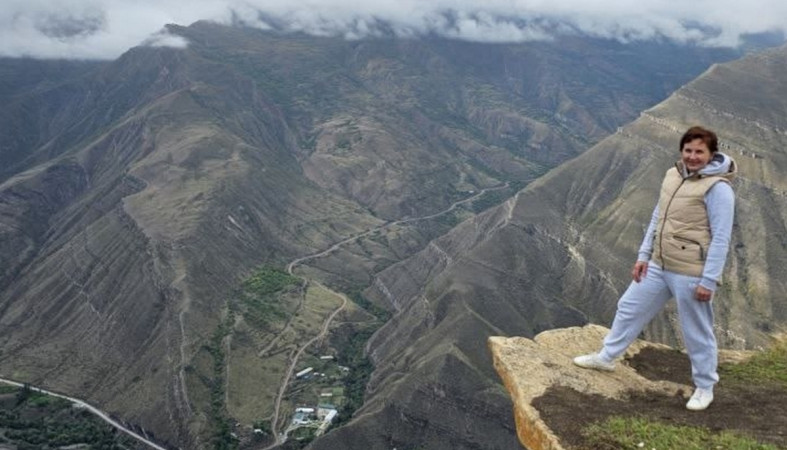 над пропастью в горах