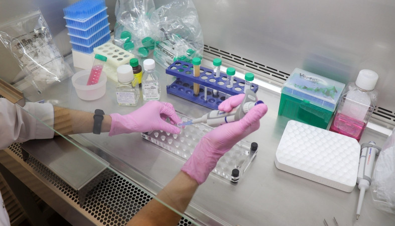 ученые_исследование_анализы