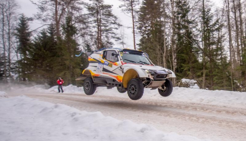 Финский гонщик выиграл этап Кубка мира по ралли-рейдам в Карелии