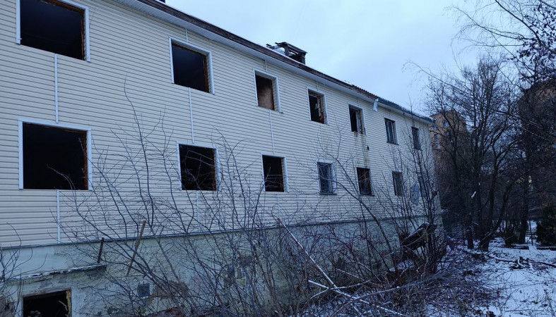 Древлянская набережная, 24