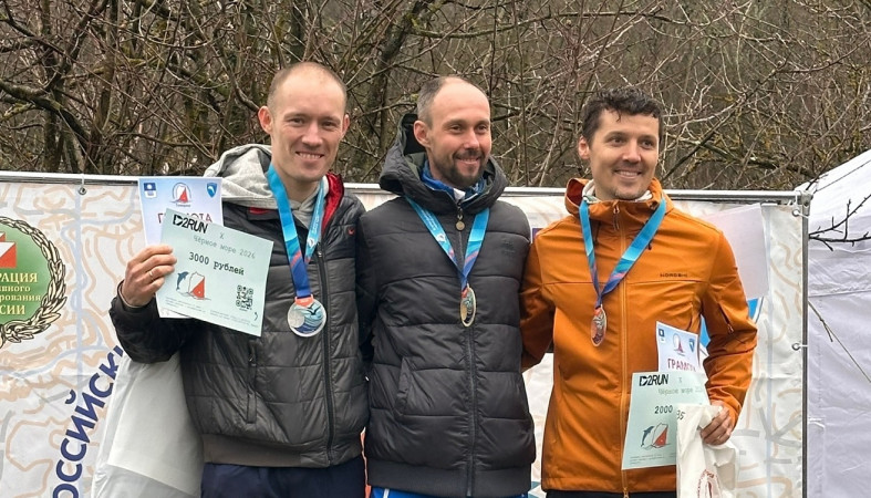 Денис Глазунов