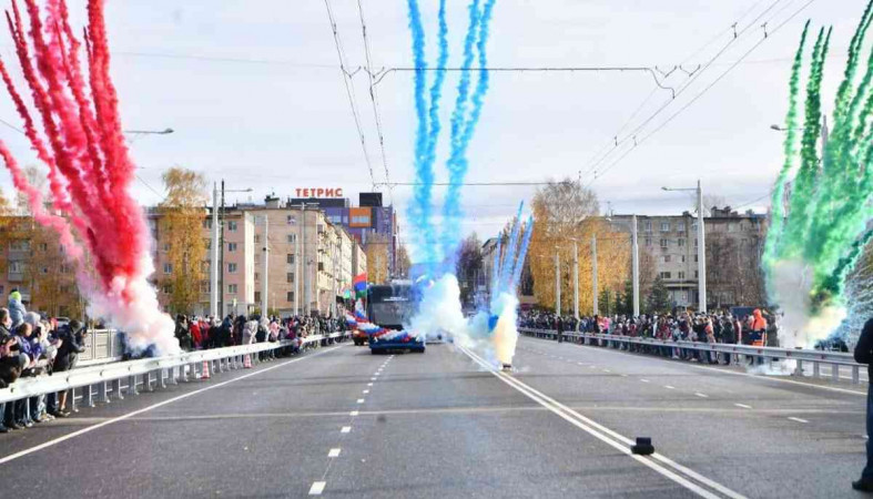 открытие Лобановского моста
