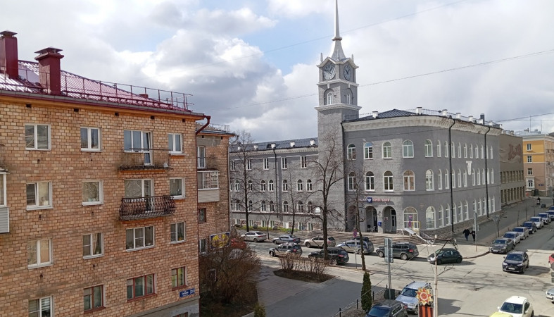 перекресток у главпочтамта