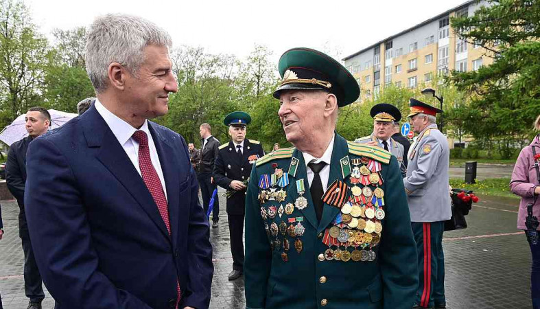артур парфенчиков поздравляет пограничника