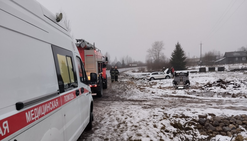 Перевернувшийся автомобиль