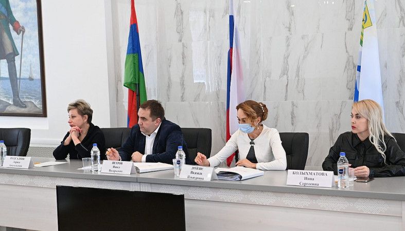 заседание петросовета