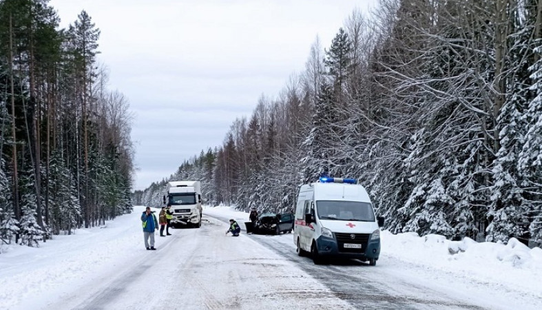 Два человека погибли в страшной аварии в Карелии