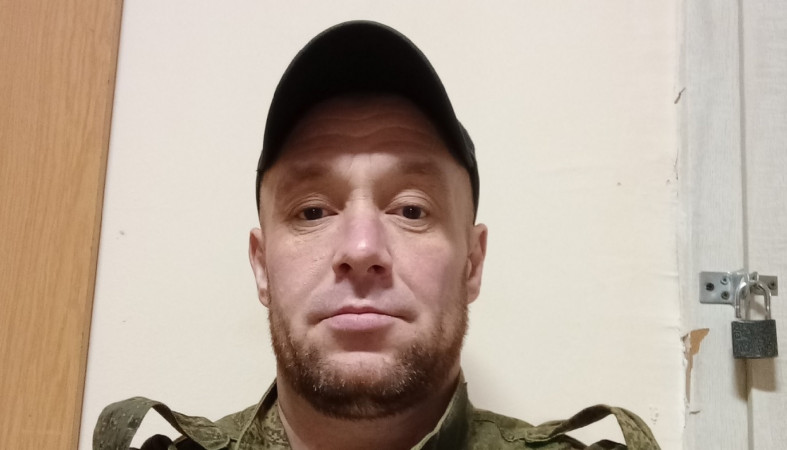 Максим Попов