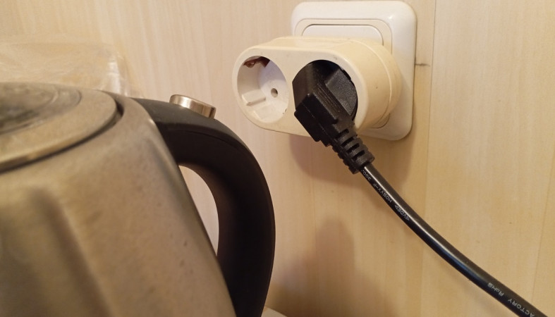 розетка и чайник розетка и чайник