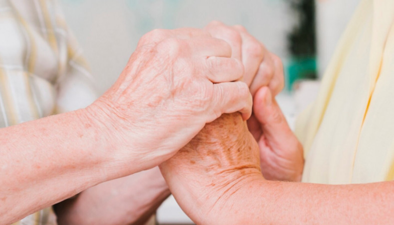 руки стариков