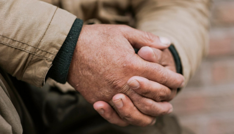 руки старика