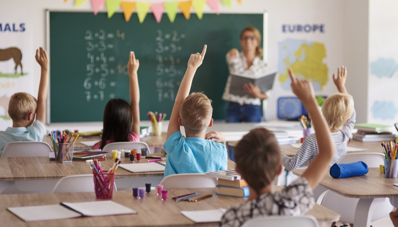 Учитель на уроке