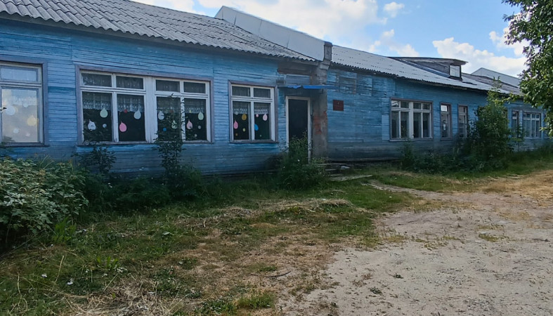 Школа в Панозере Кемского района