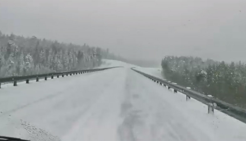 ГИБДД предупреждает водителей о плохой погоде на севере Карелии
