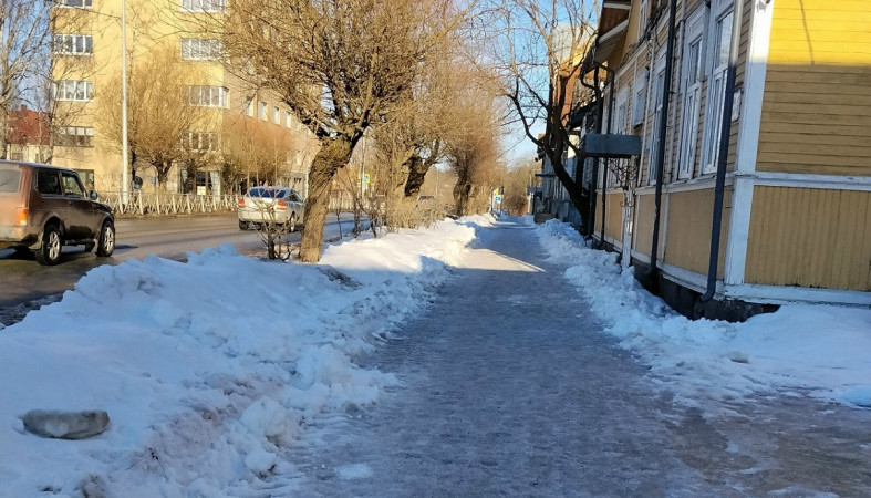 Гололед на улицах Сортавалы